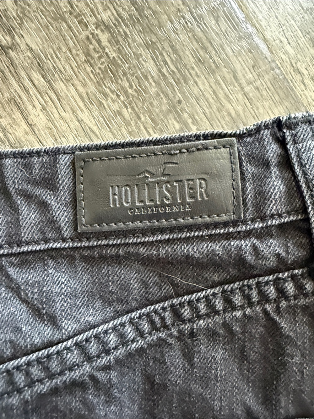 Hollister Black Distressed Mini Skirt - Picture 4 of 4